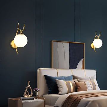 Modern 1-Light Antler Wall Sconce Brass Deer Wall Lighting with Globe Shade